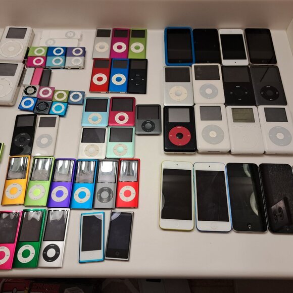 1X Apple iPod Classic 3rd Generation 10GB 15GB 20GB 30GB 40GB W/ accessories - Picture 12 of 16